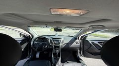 Hyundai Elantra — view 17