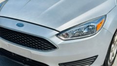 Ford Focus — view 4