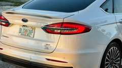Ford Fusion — view 3