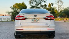 Ford Fusion — view 7