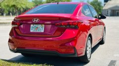 Hyundai Accent — view 6