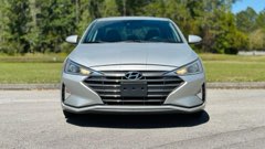 Hyundai Elantra — view 2