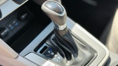 Hyundai Elantra — view 12
