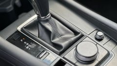 Mazda Mazda3 — view 8